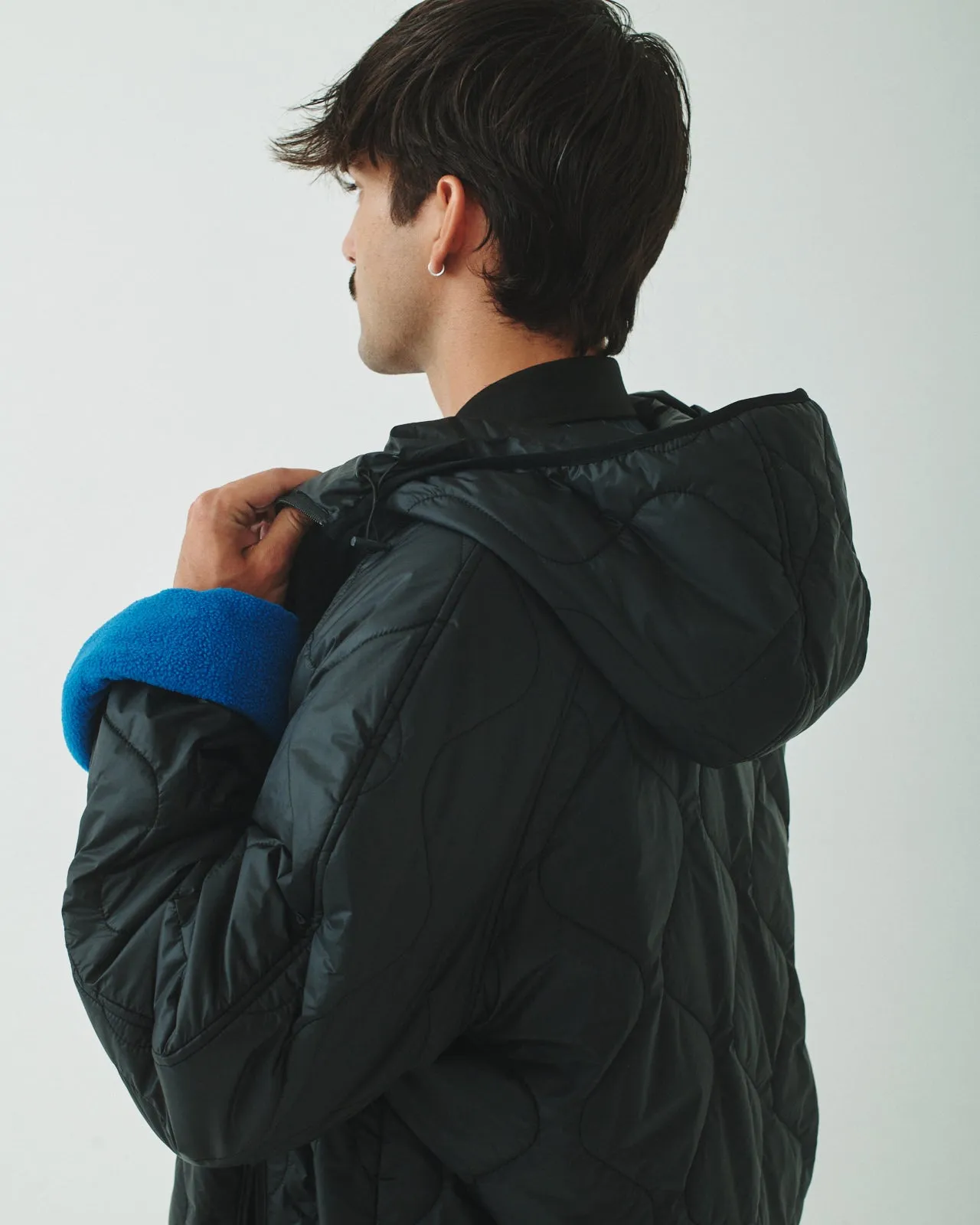 08 LIGHT HOODED PUFFER