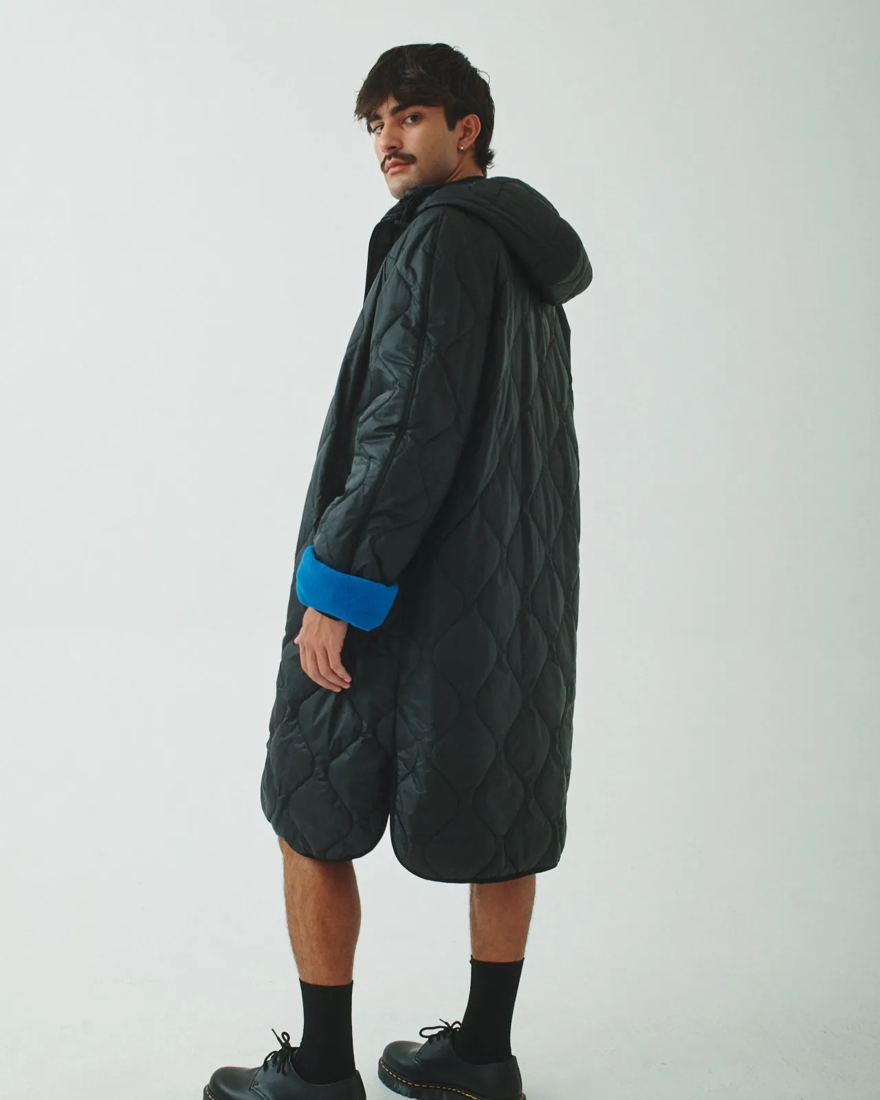08 LIGHT HOODED PUFFER
