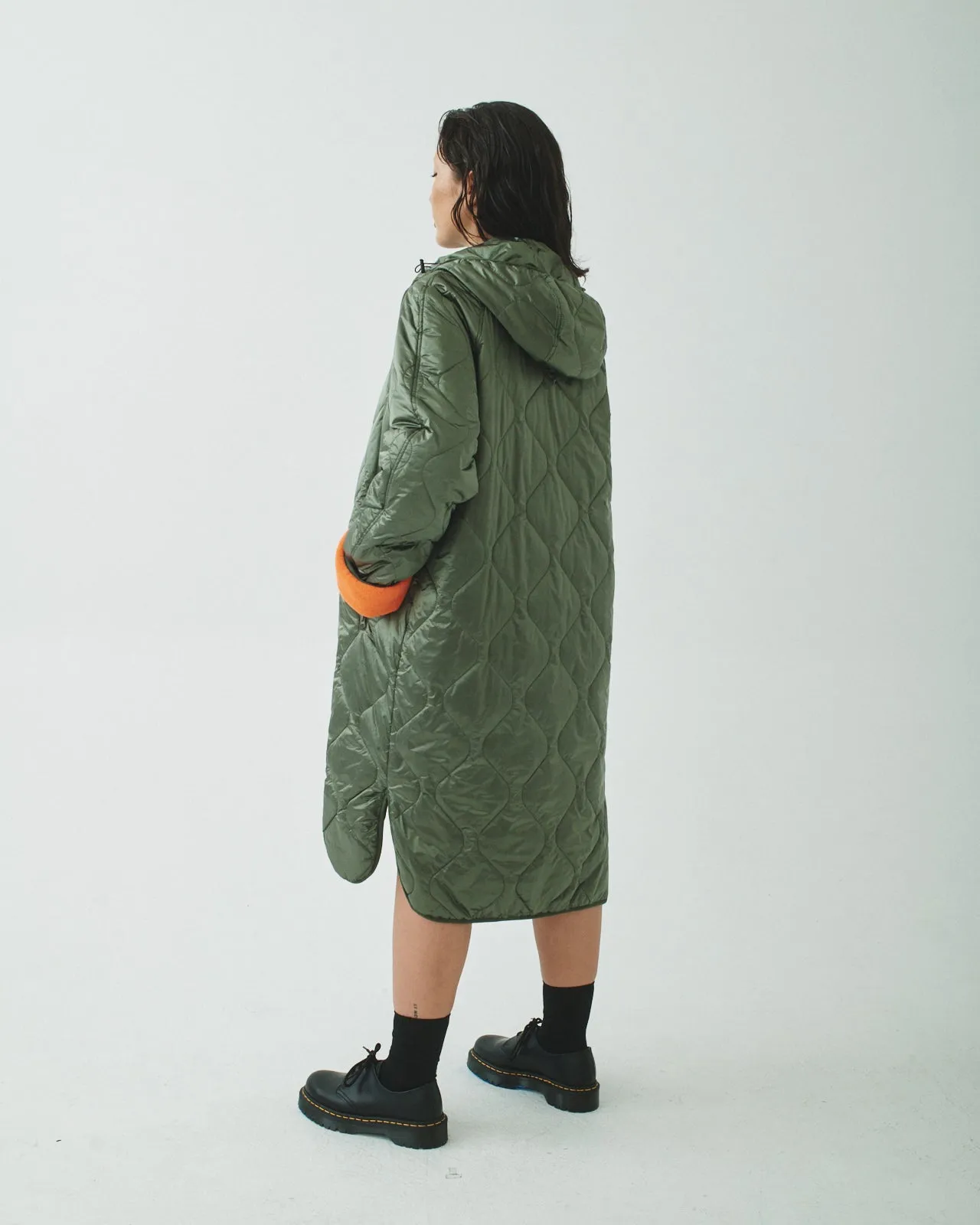 08 LIGHT HOODED PUFFER