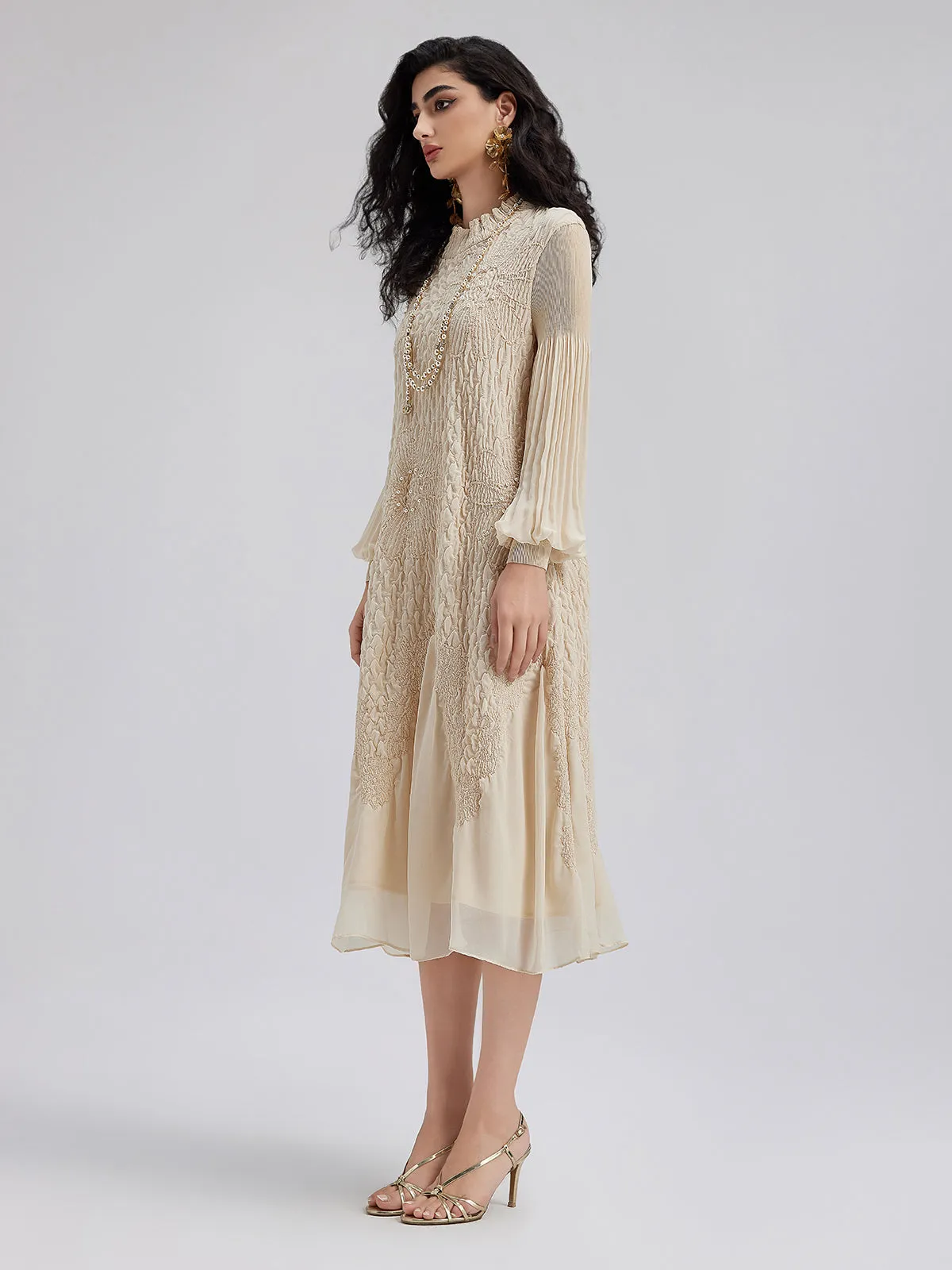 Round Neck Pleated Loose Embroidered Dress